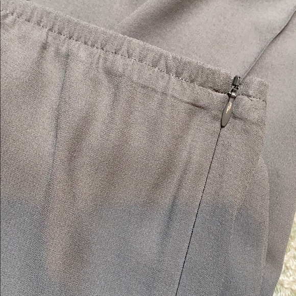 Lightweight pants with elastic waist & side zipper - Picture 3 of 3